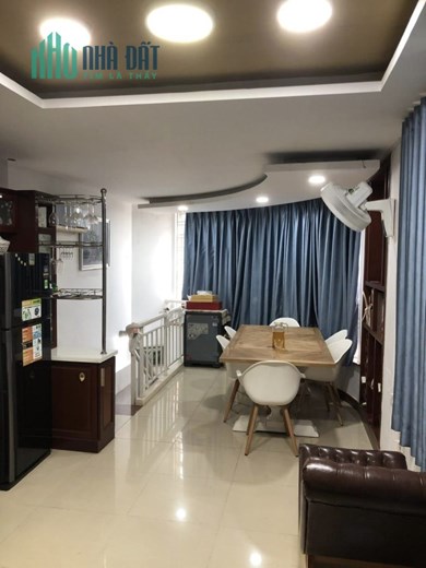 Phú Nhuận, sát Phan Xích Long, 62m2, 5 tầng, thang máy, cho thuê 25 triệu