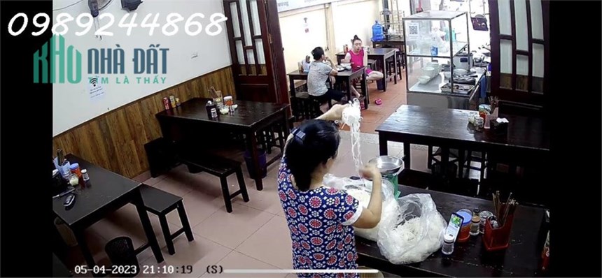Em có mặt bằng quán ăn cần sang nhượng ngay mặt đường Mỹ Đình sau bến xe Mỹ Đình