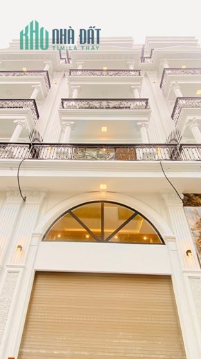 SIÊU PHẨM Bán nhà Sài Đồng, Thang Máy, Gara, Đường Ô tô tránh, 65m2 x 5m. Giá 9.6tỷ.
