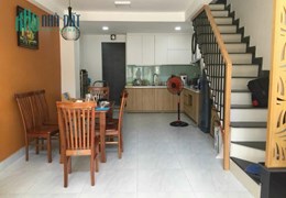 Giảm 900 triệu, nhà Bình Thạnh, sát bên Quận 1, nhà mới, vào ở ngay