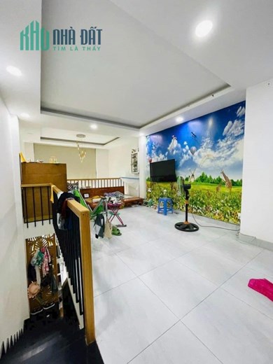 Giảm 900 triệu, nhà Bình Thạnh, sát bên Quận 1, nhà mới, vào ở ngay