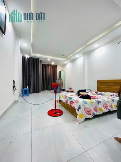 Giảm 900 triệu, nhà Bình Thạnh, sát bên Quận 1, nhà mới, vào ở ngay