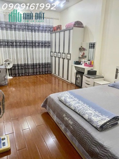 Nhà mặt đường Dân Lập 70m2  sát trường Đại học kinh doanh buôn bán thoải mái