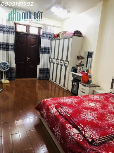 Nhà mặt đường Dân Lập 70m2  sát trường Đại học kinh doanh buôn bán thoải mái