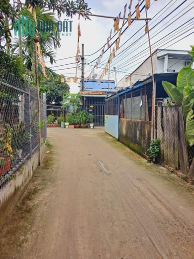 Bán Nhà 75m2 hẻm 8m Đường Trần văn giàu  Q. Bình Tân 2.1 tỷ