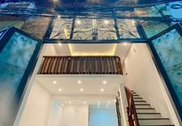 Bán nhà phố Vương Thừa Vũ  36m 6 tầng thang máy nhà đẹp ở ngay chỉ 7 tỷ lh 0975124520