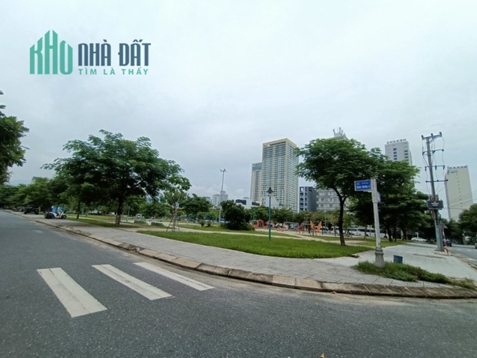 SỞ HỮU NHÀ MẶT TIỀN SƠN TRÀ VÀI BƯỚC RA CÔNG VIÊN BIỂN PHẠM VĂN ĐỒNG