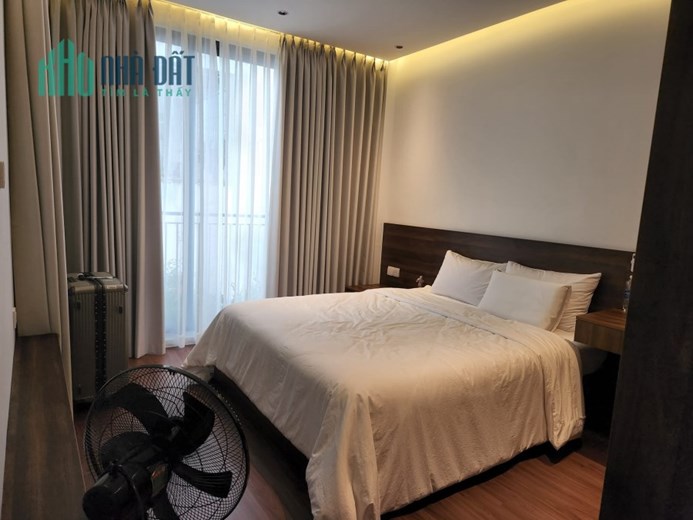 MẶT TIỀN ĐƯỜNG VIP SÁT UBND TP THỦ ĐỨC. NHÀ 4 TẦNG SIÊU ĐẸP, THANG MÁY, BỂ BƠI
