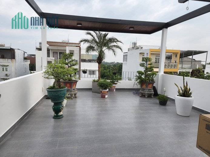 MẶT TIỀN ĐƯỜNG VIP SÁT UBND TP THỦ ĐỨC. NHÀ 4 TẦNG SIÊU ĐẸP, THANG MÁY, BỂ BƠI