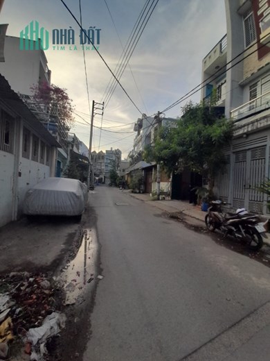 Bán nhà 4 tầng 72m2 hẻm 205 MT Đường 8M Bình trị đông 6.7 TỶ