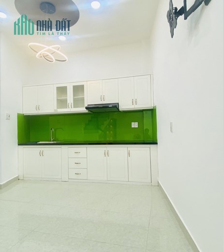 SIÊU PHẨM TRẦN BÌNH TRỌNG HẺM XE HƠI KIA ĐỖ CỬA - NHÀ ĐẸP 4 TẦNG Ở NGAY - TẶNG FULL NỘI THẤT XỊN -