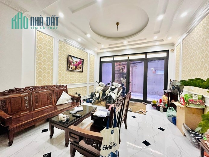 Bán nhà Ngõ 126 Kim Ngưu 70M 5 tầng ô tô vào nhà giá 9.8 tỷ