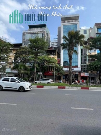 Chính chủ bán nhà mặt phố Hoàng Quốc Việt - vỉa hè to - kinh doanh sầm uất