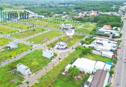 Chỉ với 480 triệu Sở Hữu Ngay Nhà 1Trệt - 1Lầu - nằm ngay Trung tâm TX.Bến Cát, Tỉnh Bình Dương.