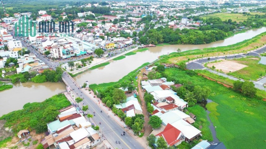 Chỉ với 480 triệu Sở Hữu Ngay Nhà 1Trệt - 1Lầu - nằm ngay Trung tâm TX.Bến Cát, Tỉnh Bình Dương.
