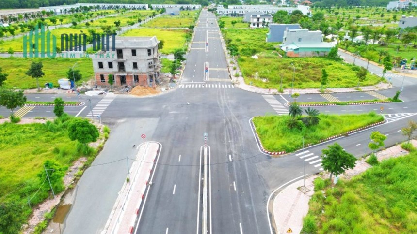 Chỉ với 480 triệu Sở Hữu Ngay Nhà 1Trệt - 1Lầu - nằm ngay Trung tâm TX.Bến Cát, Tỉnh Bình Dương.