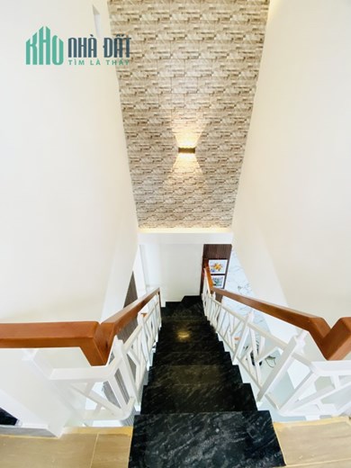 Chỉ 3tỷ...Bán nhà Bến Bình Đông - Ngang 4.5m - Nhà mới ở ngay