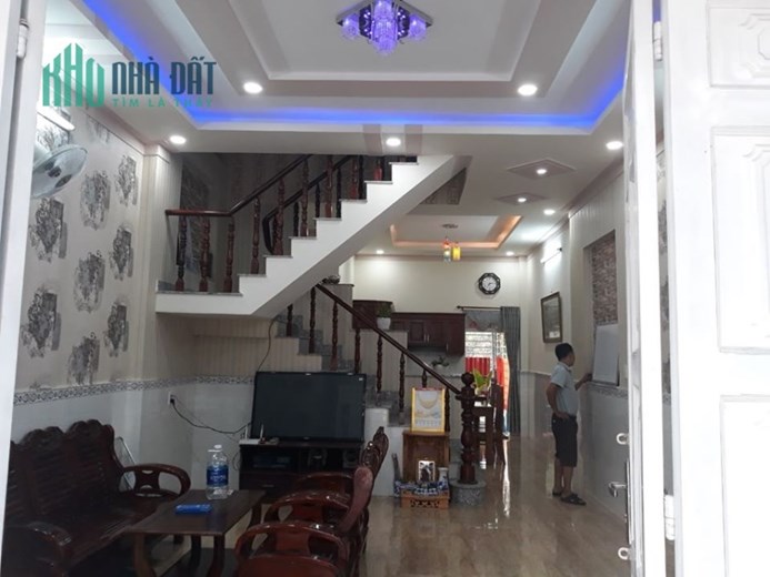 Nhà rẻ Bình Chánh chỉ có 390tr sổ hồng riêng