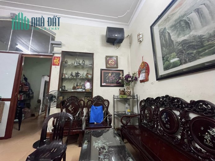 Bán Nhà Phố Thụy Khuê 88m2 x 5 tầng, 4 phòng ngủ đầy đủ công năng, gần phố ngõ rộng ô tô Matit vào