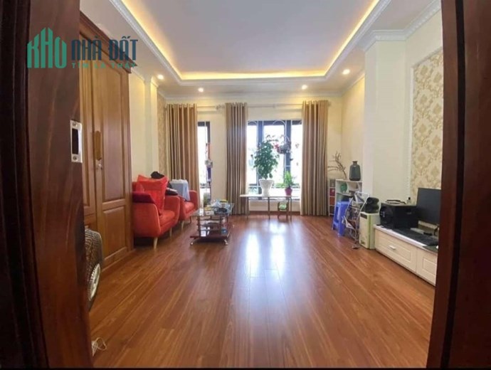 SIÊU PHẨM HOÀNG CẦU - MẶT NGÕ  - SỔ HOA HẬU- DT 35MX5 TẦNG - GIÁ SIÊU ĐẸP