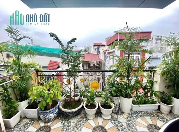 SIÊU PHẨM HOÀNG CẦU - MẶT NGÕ  - SỔ HOA HẬU- DT 35MX5 TẦNG - GIÁ SIÊU ĐẸP