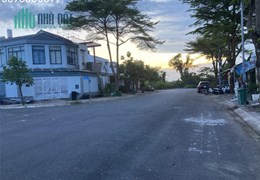 Bán nhà căn góc 2MT KDC Lập Phúc Nhà Bè. HXH 20m sát công viên đang cho   thuê 20 triệu