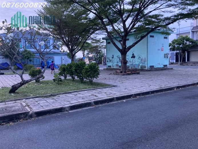 Bán nhà căn góc 2MT KDC Lập Phúc Nhà Bè. HXH 20m sát công viên đang cho   thuê 20 triệu