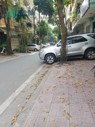 Cho thuê nhà cấp 4 khu 7.2ha Vĩnh Phúc, Ba Đình 40m2 giá 7 triệu đẹp.