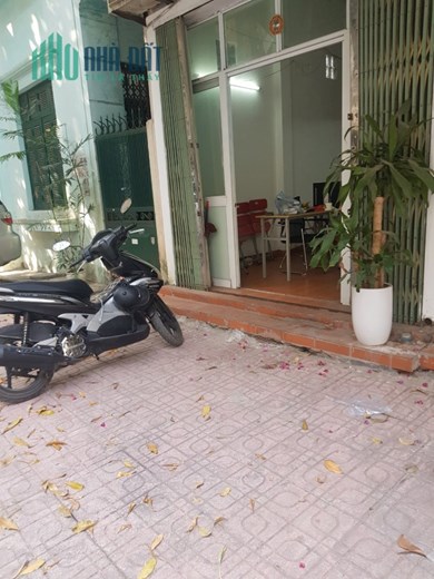 Cho thuê nhà cấp 4 khu 7.2ha Vĩnh Phúc, Ba Đình 40m2 giá 7 triệu đẹp.
