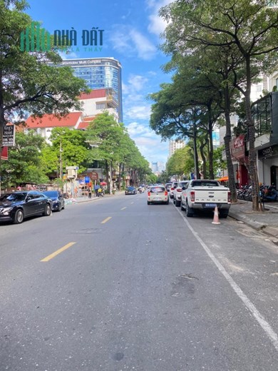 Vị Trí Vàng mặt phố Trung Hòa, Cầu Giấy, 137m2, 6 tầng, Vỉa hè, Kinh doanh đỉnh