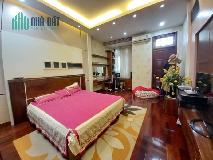 Hiếm có khó tìm!Nhà Nguyễn Văn Cừ,mật ngõ thông ô tô,KD nhỏ,2 thoáng,35M,6 tầng.Chỉ hơn 4 tỷ