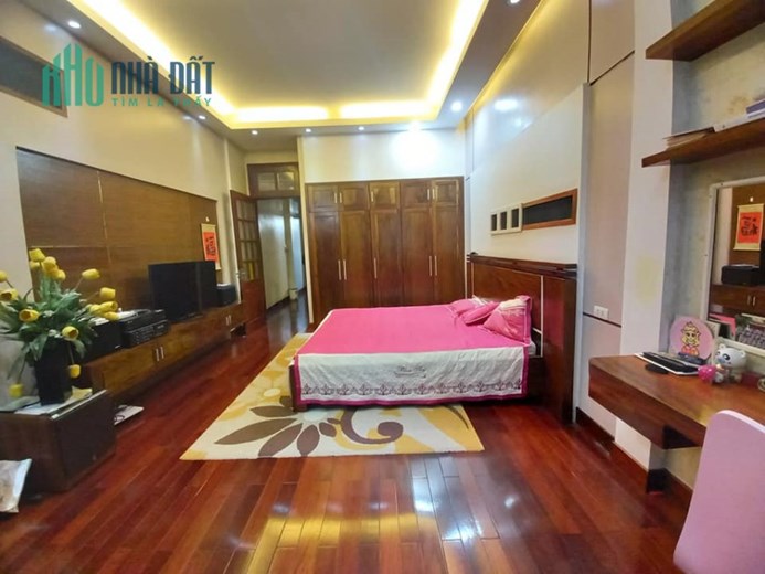 Hiếm có khó tìm!Nhà Nguyễn Văn Cừ,mật ngõ thông ô tô,KD nhỏ,2 thoáng,35M,6 tầng.Chỉ hơn 4 tỷ