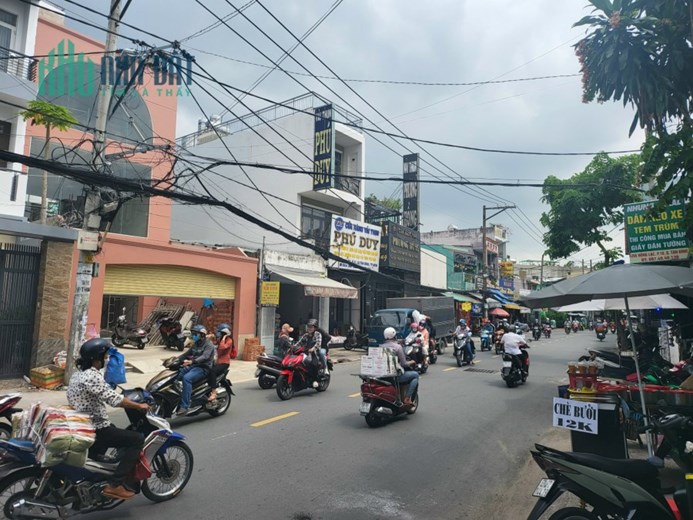 Cho thuê 300m2 tầng trệt MTKD đường Hồng Lạc, ngang 25m