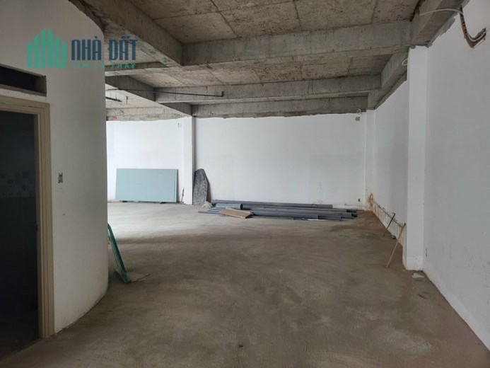 Cho thuê 300m2 tầng trệt MTKD đường Hồng Lạc, ngang 25m