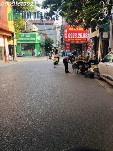 Nhà mặt đường ngay ngã 3 Thiên Lôi vị trí siêu đẹp,  kinh doanh buôn bán sầm uất