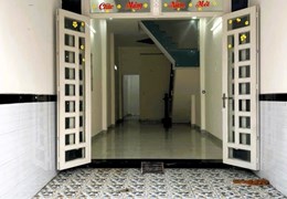 Cho thuê nhà 1T1LST 3pn mặt tiền đường 5 Linh Xuân