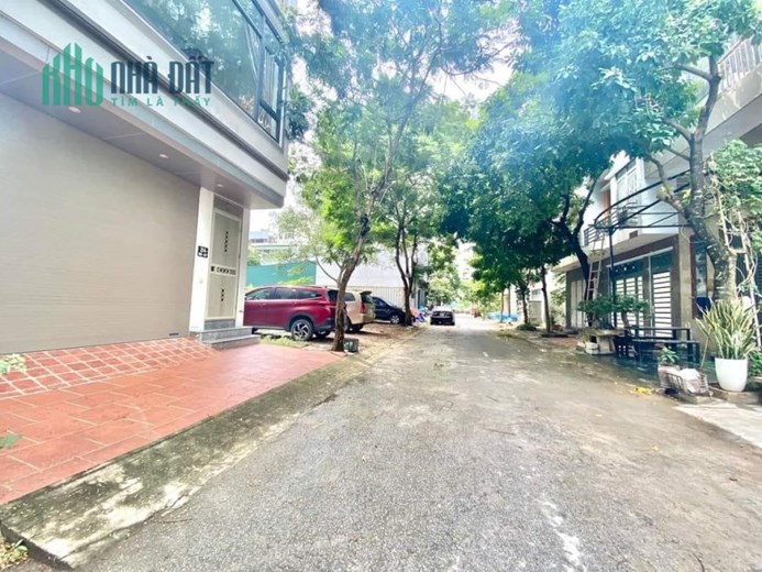 Lô Góc Mậu Lương, 6 tầng Thang Máy, Rất bề Thế