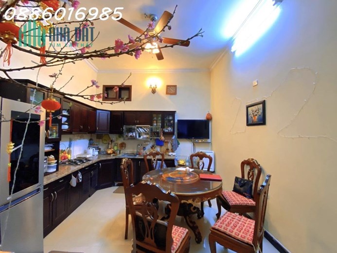 Bán nhà ngõ 766 Đường Đê La Thành, Phường Giảng Võ, Ba Đình, Hà Nội Diện tích 50 m² Mặt tiền 4.17 m