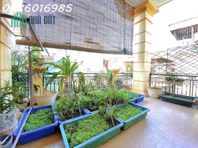 Bán nhà ngõ 766 Đường Đê La Thành, Phường Giảng Võ, Ba Đình, Hà Nội Diện tích 50 m² Mặt tiền 4.17 m