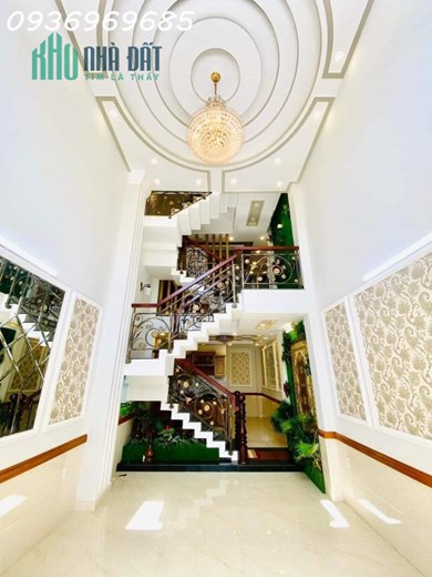 Ngộp Nặng ,Bán Nhà HXH Đường Lê Đức Thọ, 60m2, 5Lầu, 5PN Tặng Nội Thất