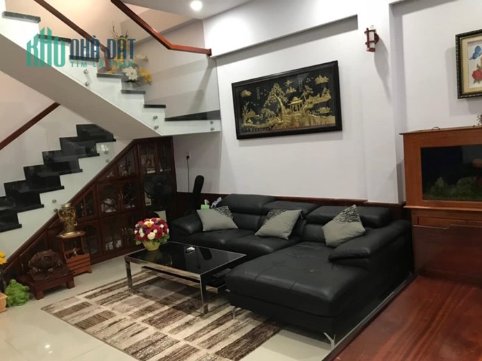 ► Nhà đẹp Nguyễn Phước Nguyên Thanh Khê, Ô tô trong sân, 135m2, 3 mê