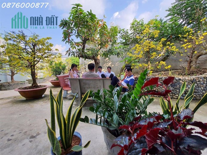 Bán nhà vườn 850m2 Xã Hòa Thành Lai Vung, cách chợ Đình Hòa Thành 200m view sông full nội thất