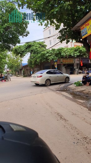 Chính chủ cần bán mảnh đất lô góc 63m2 đường rộng 8m, oto chạy vòng quanh giá chỉ 1 tỷ chẵn.