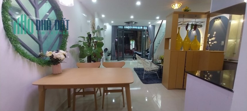 ♪Nhà Lý Thái Tổ 3 mặt Kiệt thông, 51m2, 2 tầng 3PN, Đẹp xịn, nhỉnh 2 tỷ