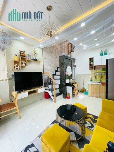 3 tỷ có ngay nhà mới Q.Trung, full nội thất xịn xò, hẻm ba gác rộng, 2pn, KQH, KLG