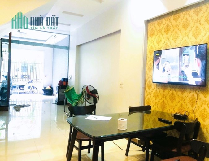 Bán nhà Mỹ Đình 45m2 4 tầng oto đỗ giá 5tỷ2