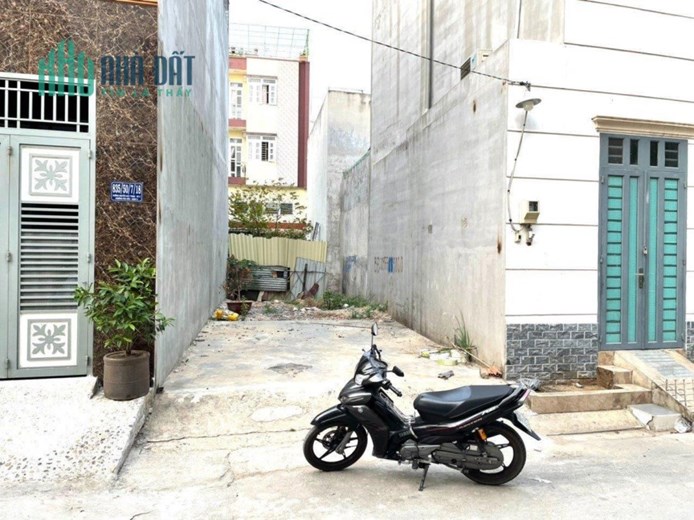 CẦN BÁN ĐẤT VỊ TRÍ ĐẸP HẺM Ô TÔ - PHÚ HỮU GIÁP QUẬN 2