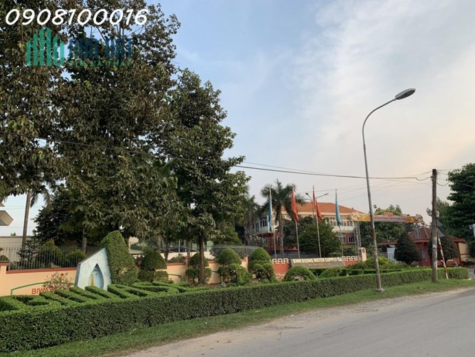 Chính chủ cần bán nhà hai mặt tiền ngay vòng xoay An Phú Thành phố Thuận An Bình dương
