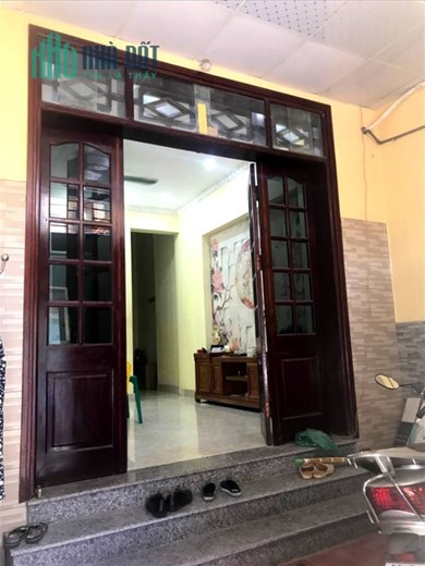 NHÀ ĐẸP 3 TẦNG CỔ ĐIỂN - TỨ HIỆP 60M2, 4 TỶ MẶT NGÕ -  Ô TÔ ĐỖ CỬA