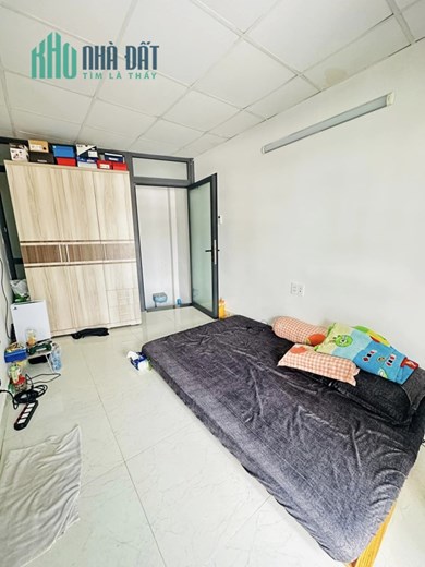 Bán nhà 30m2, 5m x 6m, Ng Thương Hiền P1 Gv,2PN, 2 tỷ 6, an ninh, shr
